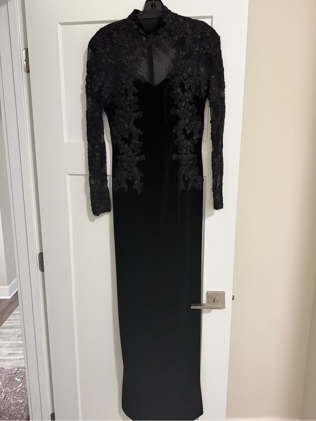 Teri Jon Black Long Sleeve Lace Appliqu Gown
